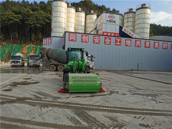 http://www.amfuu.cn施工清掃車(chē)